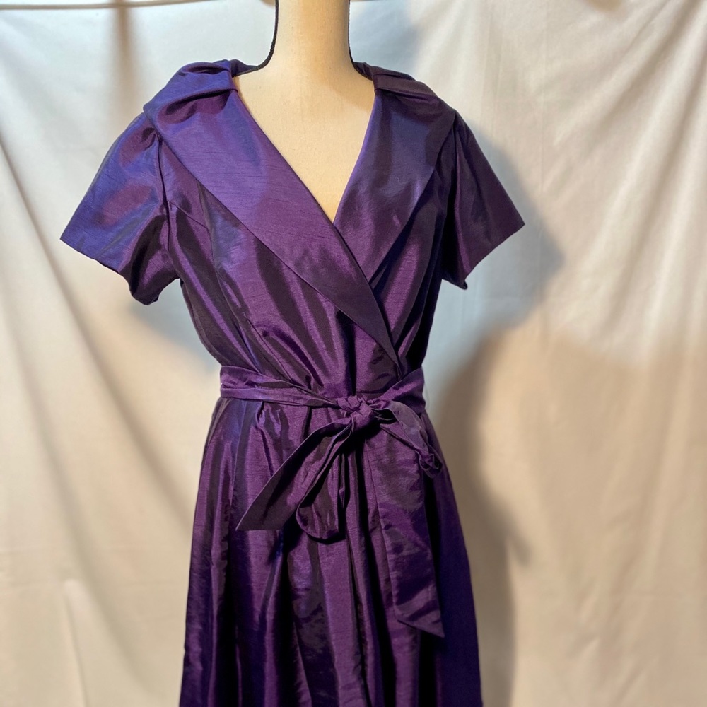 COLLECTION DRESS BARN PUTPLE DRESS